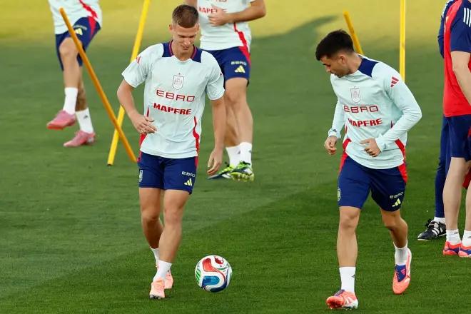 马卡：奥尔莫因伤退出西班牙队训练，基本无缘出战格鲁吉亚