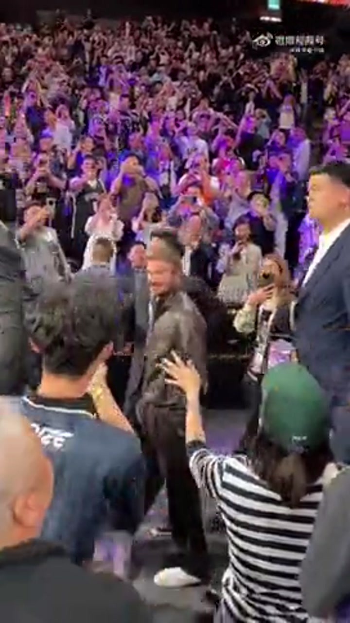 群星云集！成龙贝克汉姆奥尼尔姚明NBA中国赛同框