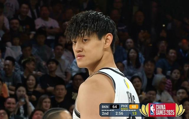 犯规需控制，曾凡博半场登场3分钟便送出2次犯规