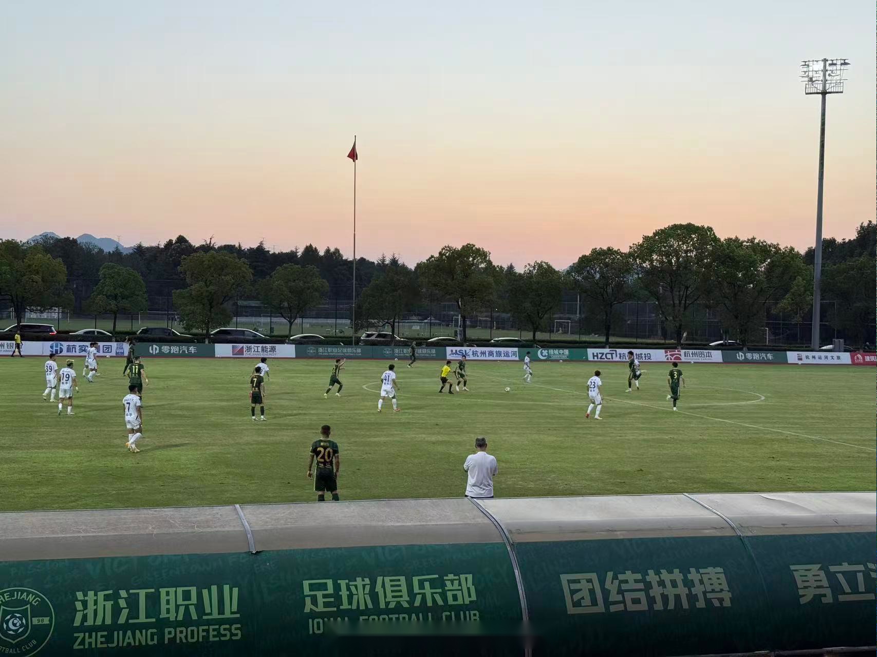热身赛：浙江6-2中乙杭州临平吴越，亚戈双响，米特里策传射