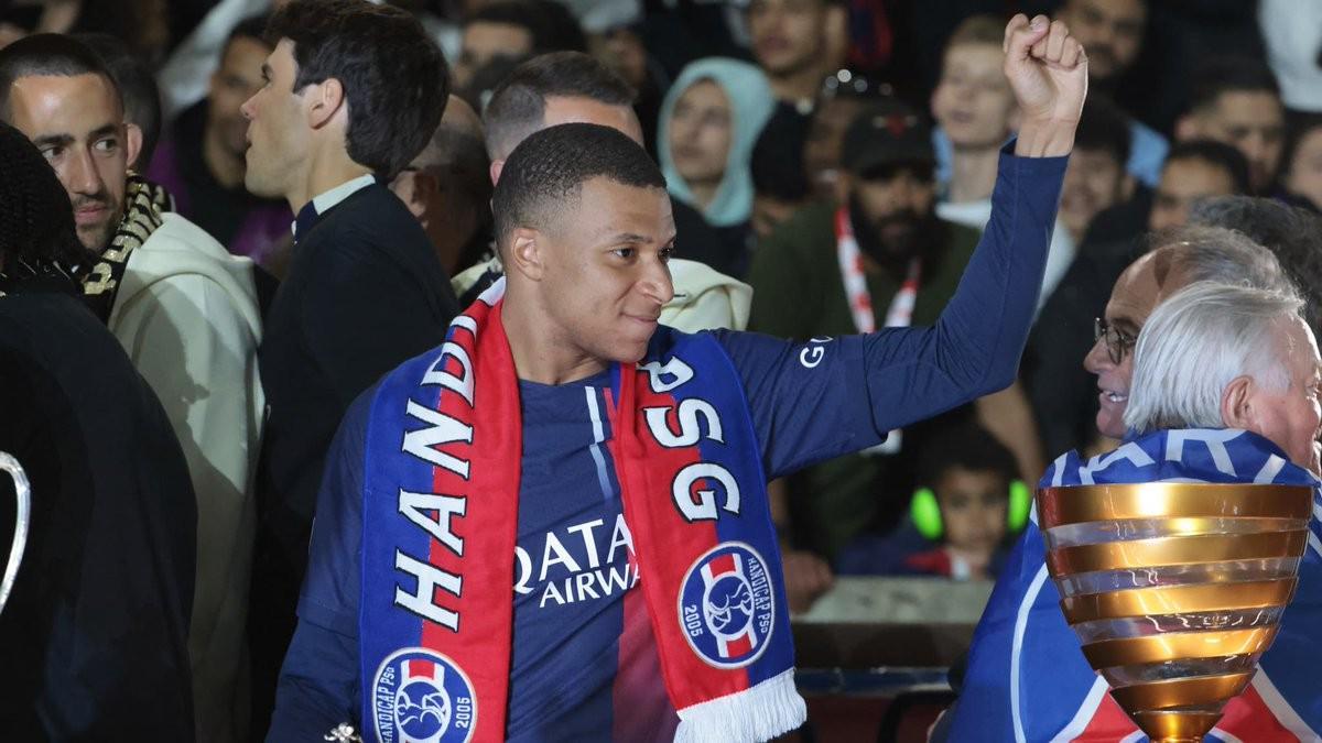 巴黎死忠球迷团体主席：姆巴佩在宣布离开前当面告知我们此事