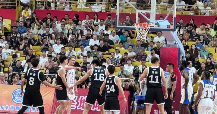 广东大胜澳洲球队！6人上双，焦泊乔贺希宁回暖，张昊地位暴涨！