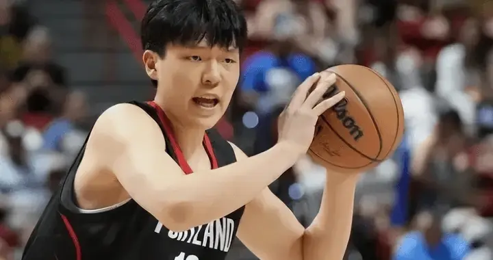 杨瀚森创新低各界说啥？犯规+动作习惯被提及，苏群直指3隐患！