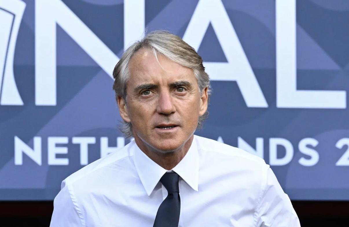 太阳报：曼奇尼告诉朋友，阿莫林下课后他有执教曼联的机会