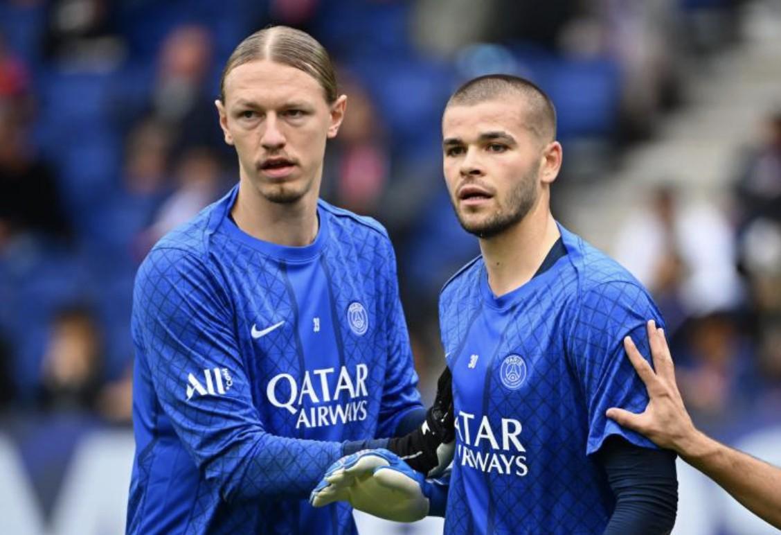 没有出场机会，队报：萨福诺夫在考虑是否在冬窗离开大巴黎