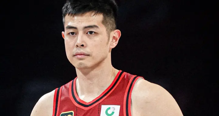 北京98-97四川迎四好消息！方硕+2将征服球迷，防守气质太好了！