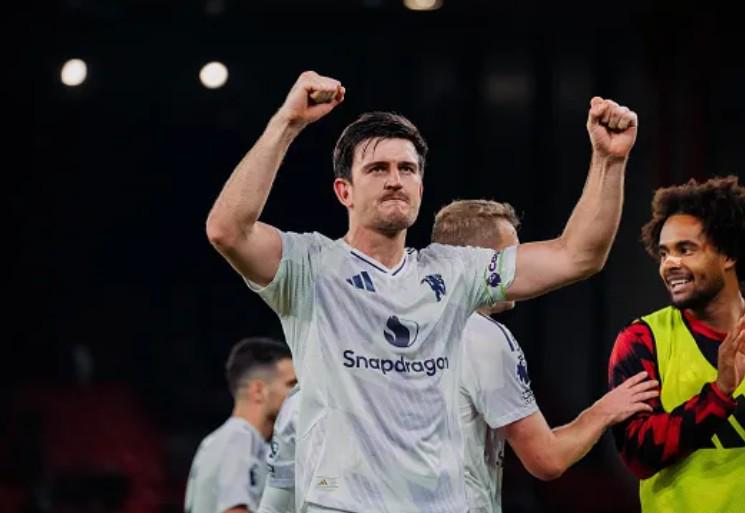 舒梅切尔：有时B费的肢体语言还是不好，马奎尔从不会这样