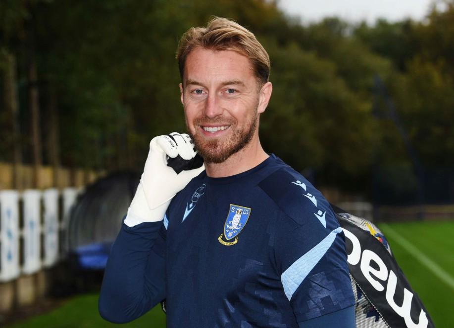 无门可用，谢周三紧急从布城租借门将拉姆利，合同仅一周