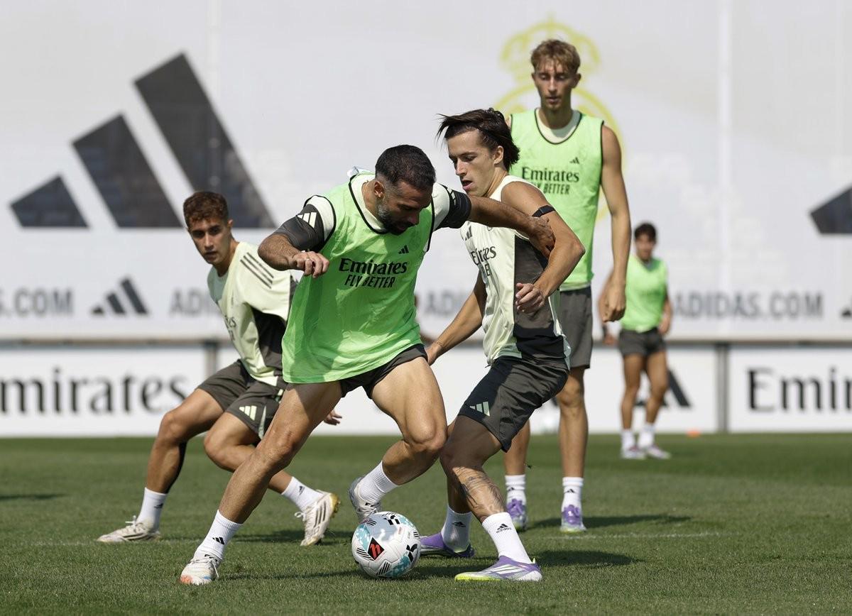 科贝：卡瓦哈尔、阿诺德、赫伊森和塞瓦略斯均可出战国家德比