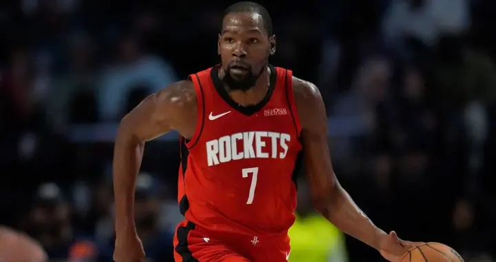 小帅关键失误，火箭输球全怪他？东77成空砍群主，老詹你快回来！