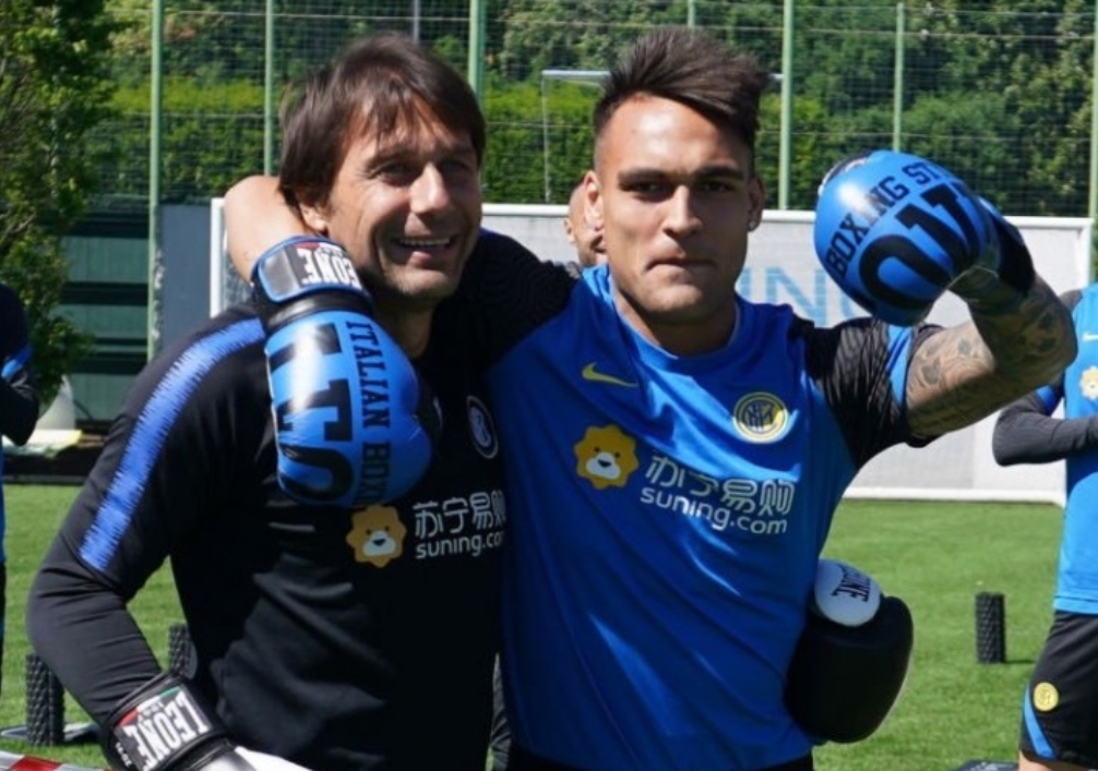 早在国米时期孔蒂与劳塔罗就曾有冲突 通过一场拳击和解