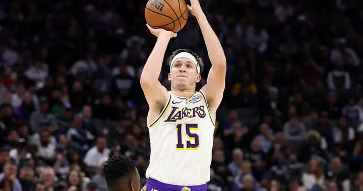 西部最新排名：湖人创NBA奇迹，马刺冲到第1，火箭掉到第14