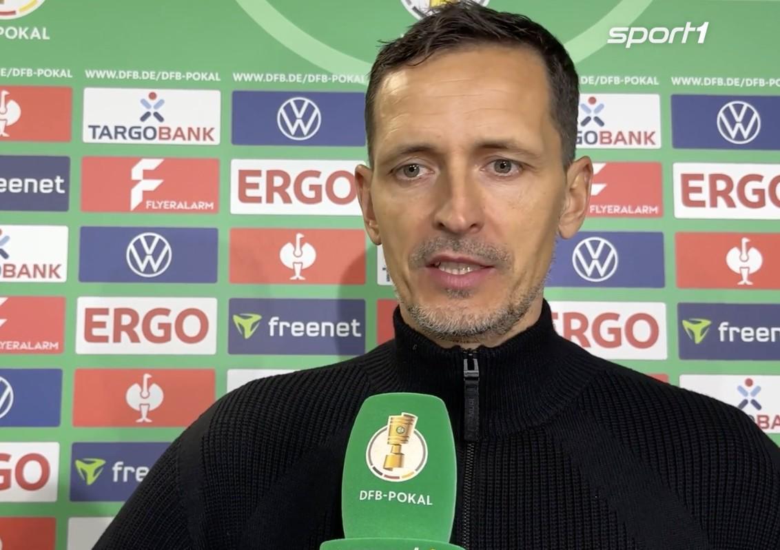 托普穆勒：这轮没有VAR，多特的进球是从越位位置开始的