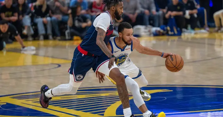 铁出天际！哈登小卡熄火 快船三分33中6 库里19+8 勇士大胜19分