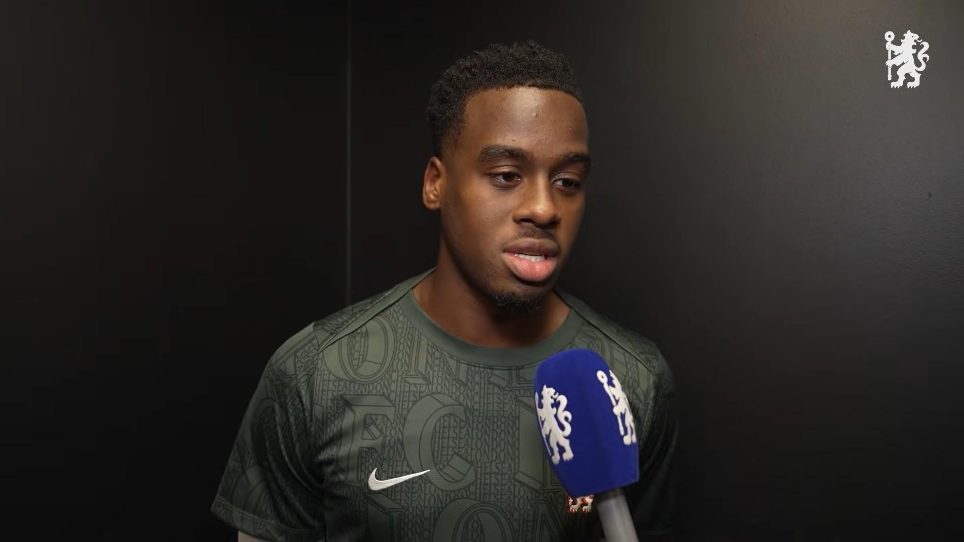 吉滕斯：教练让我发挥创造力，不是每次都要去边路一对一