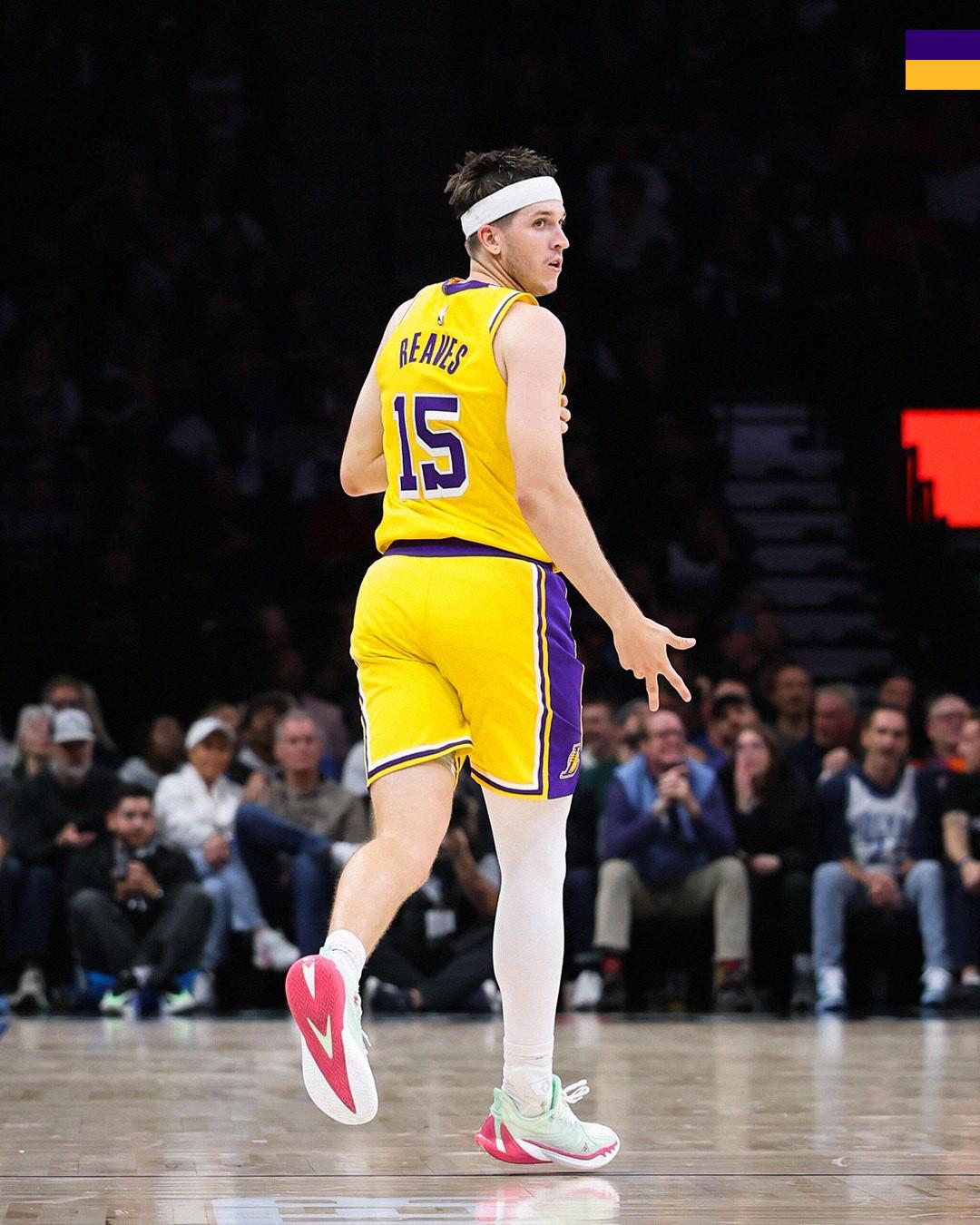 肯尼-史密斯：里夫斯就是下一个林书豪&年轻版东契奇