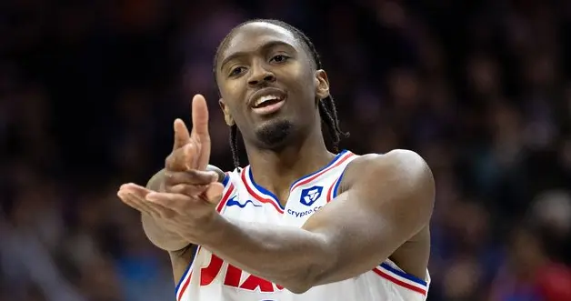 力压双料MVP！比亚历山大还能得分的男人出现了！