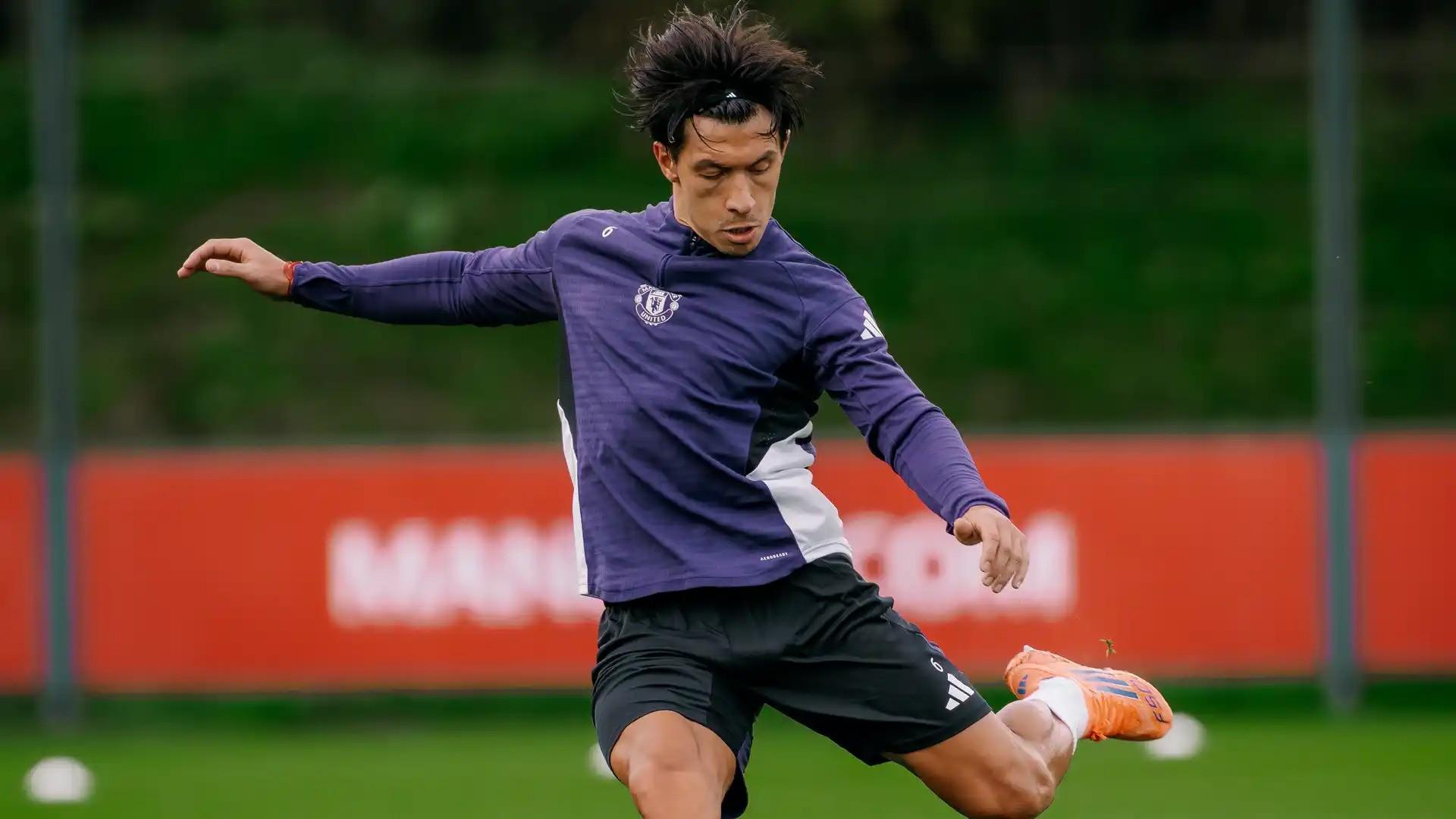 曼联官方：利桑德罗-马丁内斯已重返一线队训练