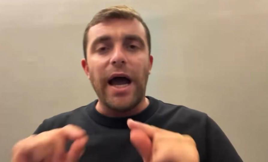 罗马诺：阿莫林坚持要留下梅努和齐尔克泽，接下来比赛会变多