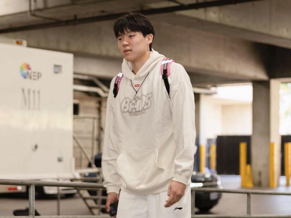 斯普利特：罗威今日复出；杨瀚森的出场时间会根据比赛情况调整