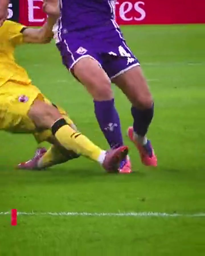 AC米兰官方：莫德里奇当选为十月队内最佳球员