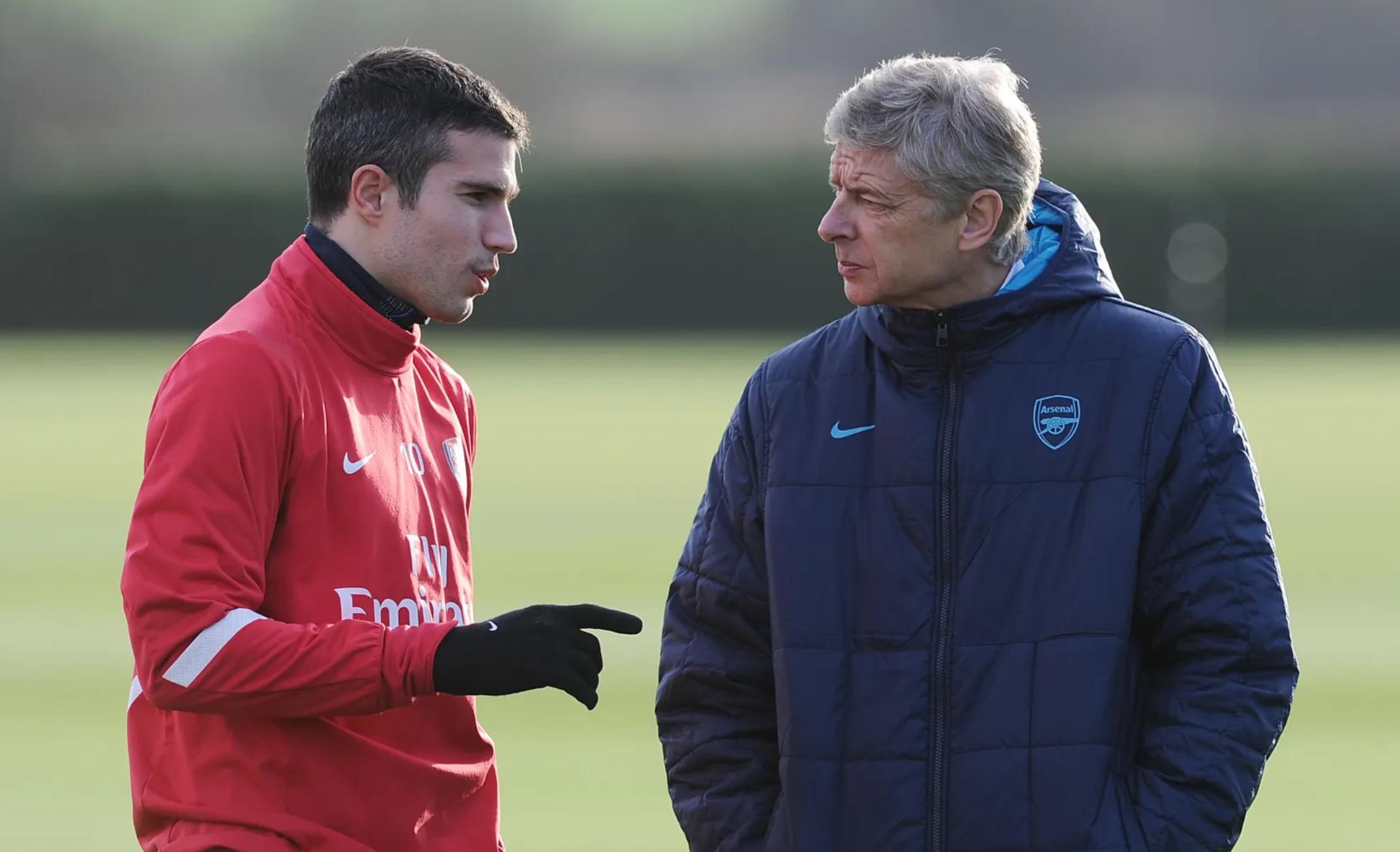 范佩西：温格是我的足球教父；弗格森的管理能力让人惊叹