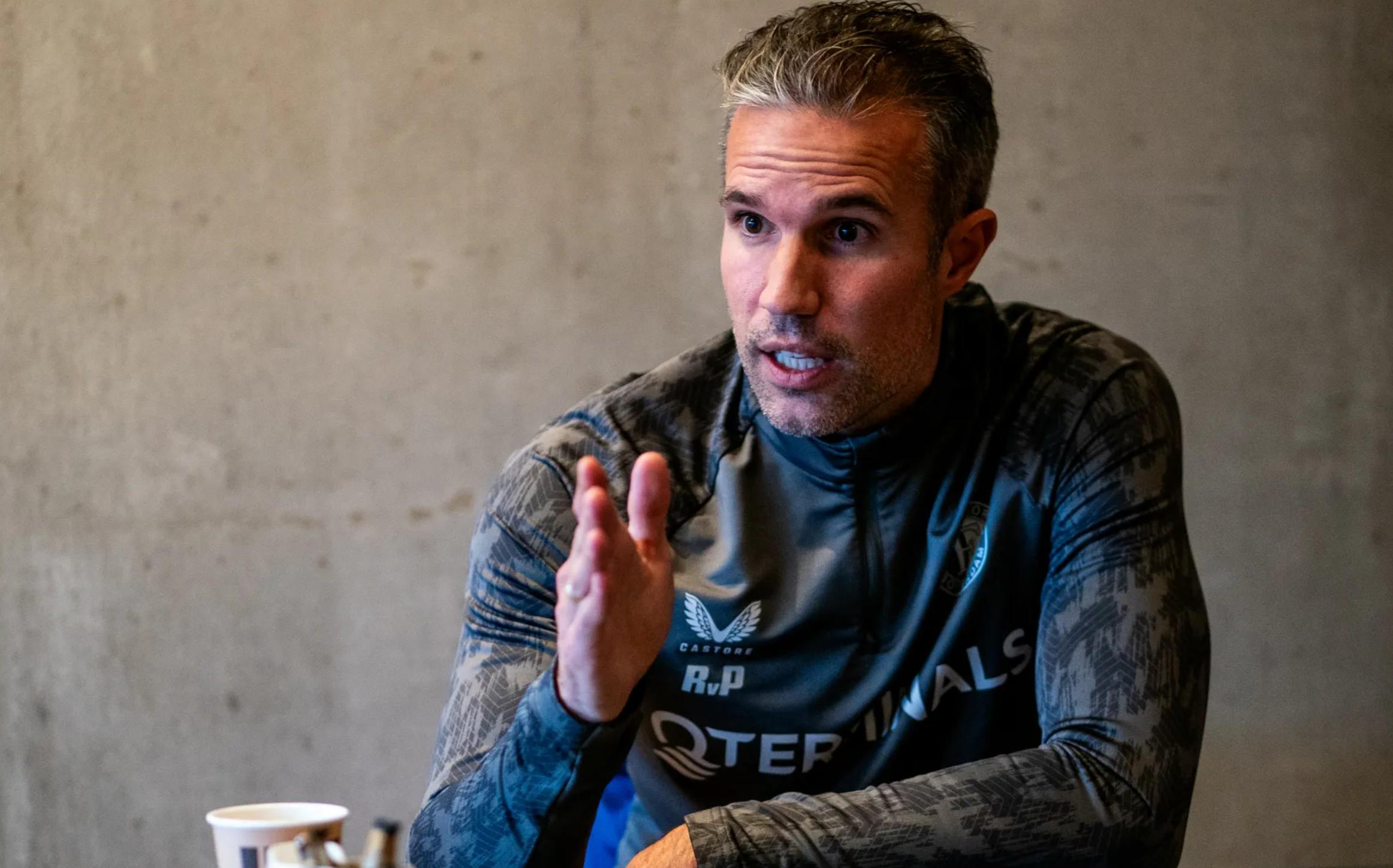 范佩西：瓜迪奥拉训练课让我醍醐灌顶；考教练证书两次没过