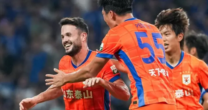 金靴之争白热化！2失点球后瓦神1球领跑，法比奥或最后一轮逆转