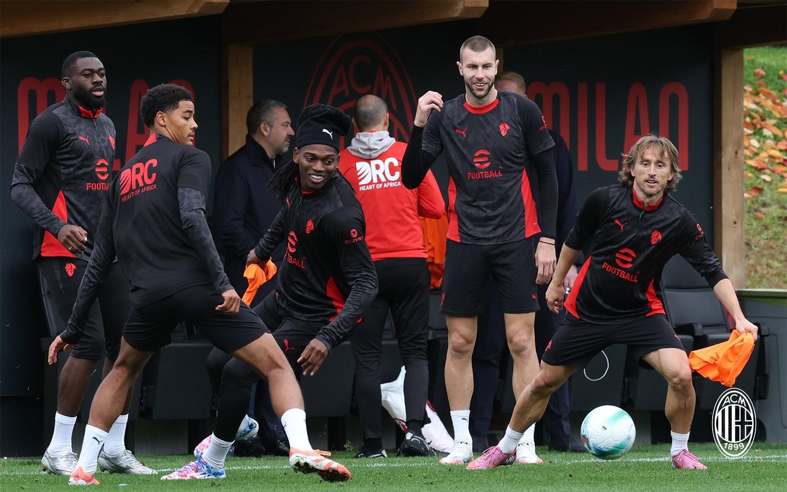 跟队记者：莱奥已参加合练，托莫里和圣地亚哥或无缘出战罗马