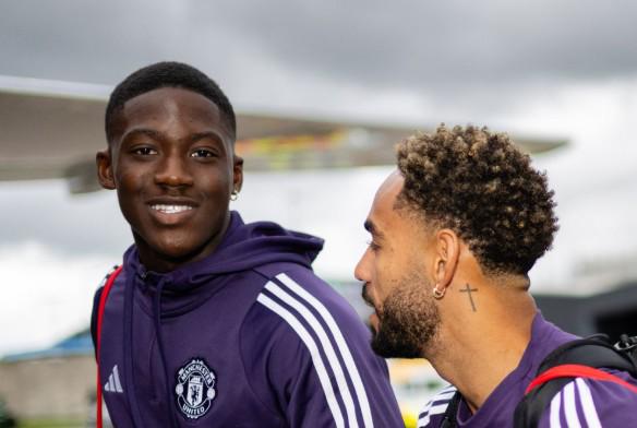 记者：那不勒斯想冬窗签梅努替德布劳内，可能租借+选择买断