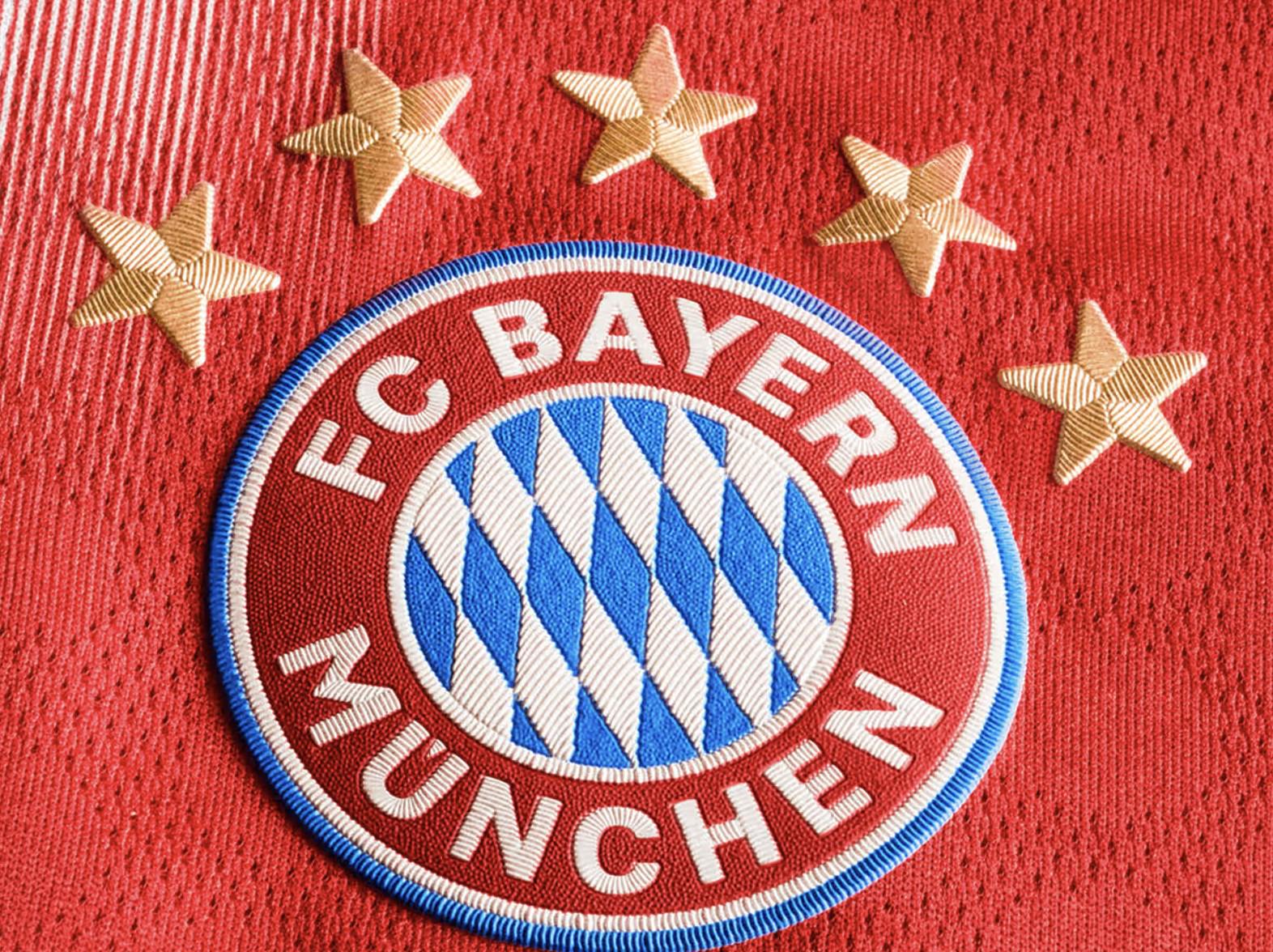 官方：巴黎警方临时限制客队球迷交通方式，拜仁方面无法接受