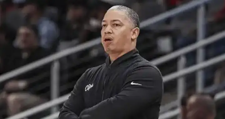 输热火泰伦卢遭众怒！仍在试阵，用人糟糕，全场无战术致错失绝杀