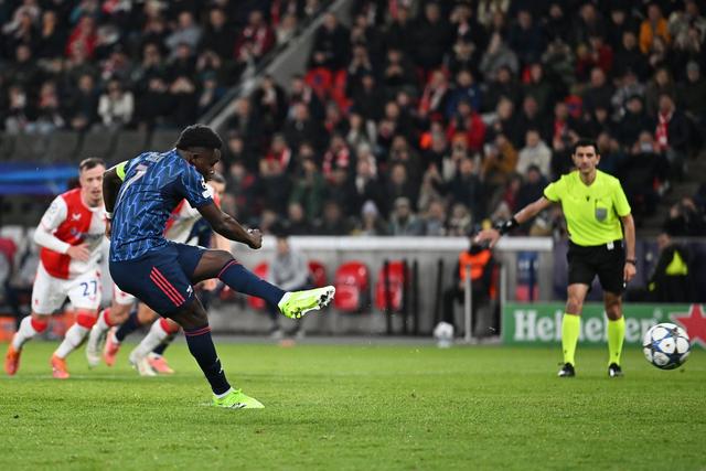 连续4场欧冠客场进球，萨卡是欧冠改制以来阿森纳第一人