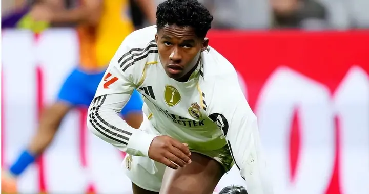 皇马一个决定太明智 直接吓退英超两大豪门 为天才新星找到最好下家