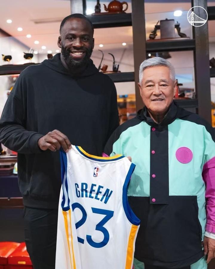 中国行印象最深刻的事？追梦格林：见到了赵本山