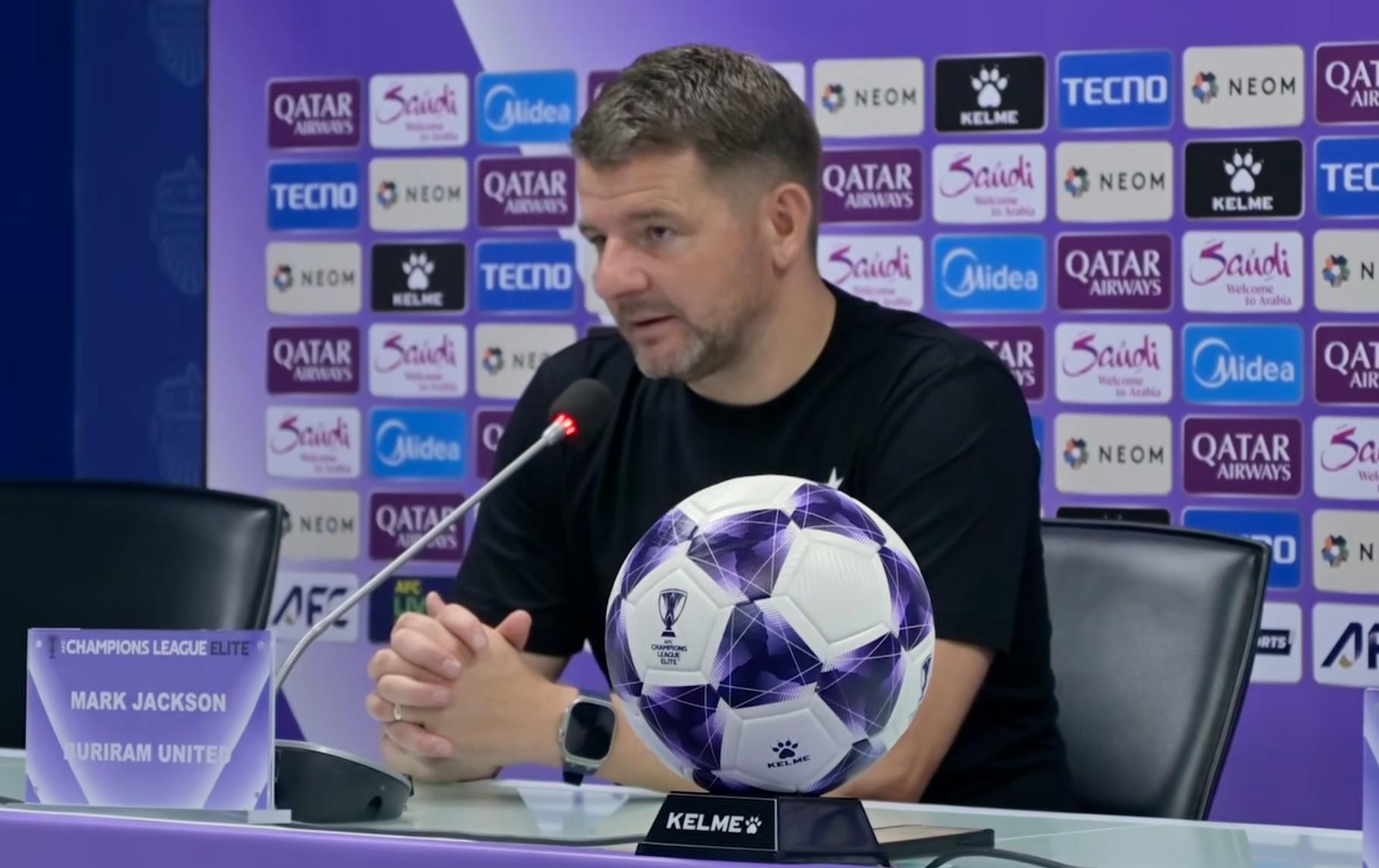 武里南联主帅：我们针对海港做了充分准备，比赛结果非常理想