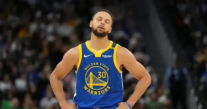 勇士118-107太阳 球员评价：3人优秀，7人及格，桑托斯崩盘