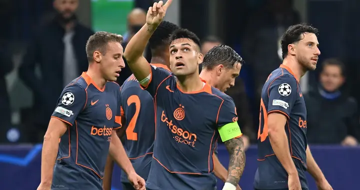 国米喜忧参半：中场尝试新阵效果不佳 赛季难题仍悬而未决