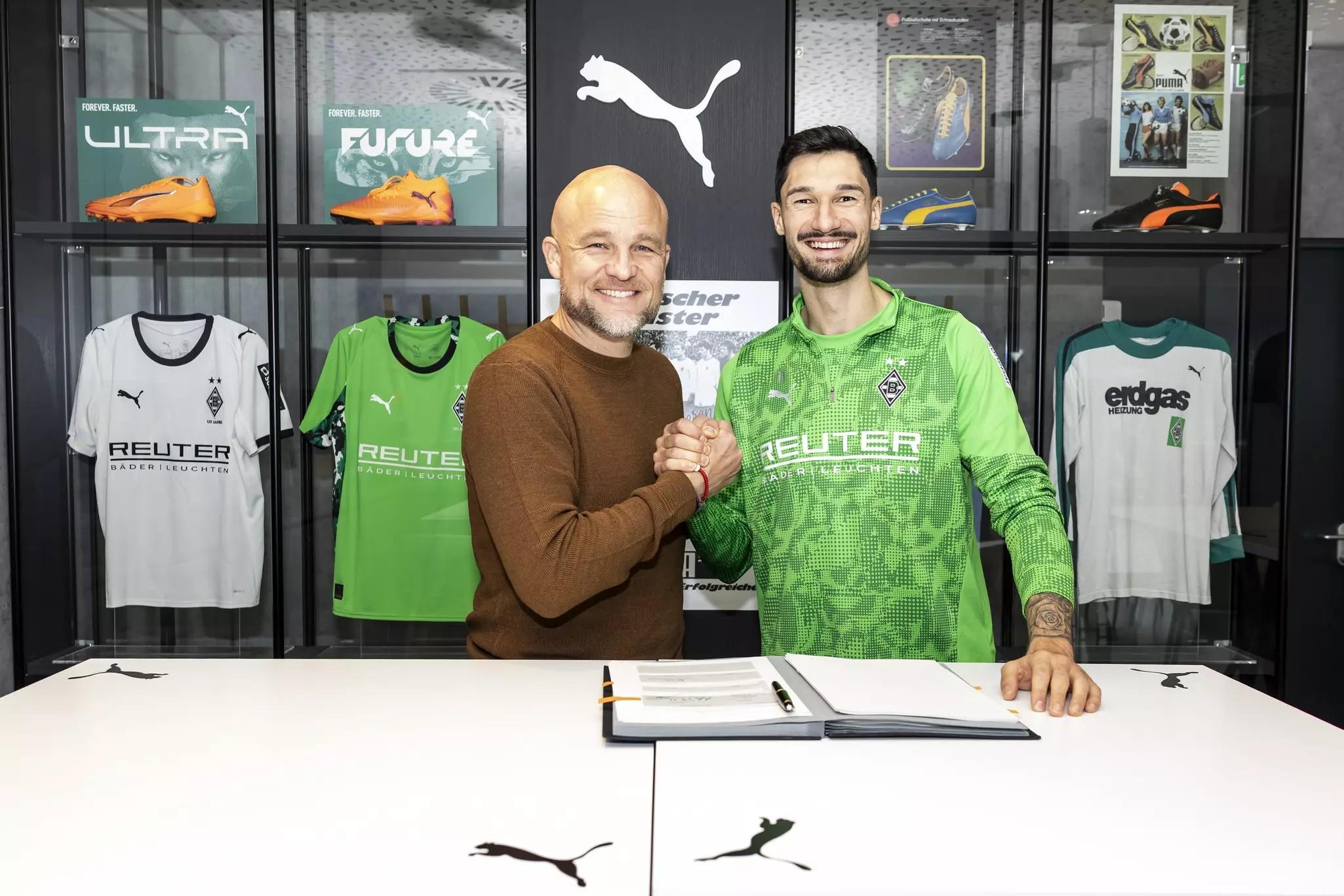 官方：门兴与队长克莱因丁斯特续约至2029年