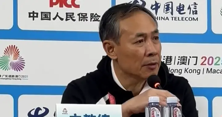 北京两连败许利民采访！回应廖三宁崩盘仍给肯定，大谈阵容困难度