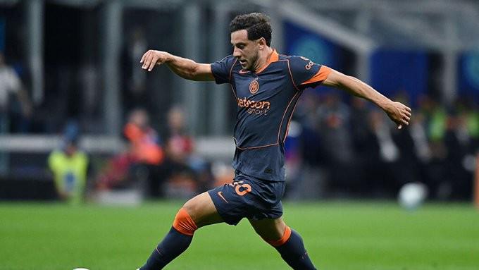 斯基拉：卡洛斯-奥古斯托即将与国米涨薪续约至2030年