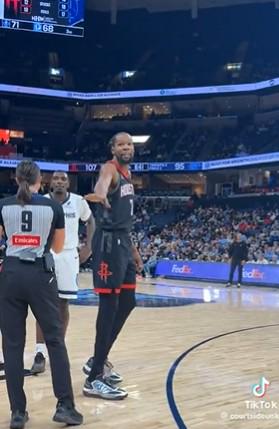 杜兰特嘲讽莫兰特父亲：你儿子不想在灰熊待了，享受最后的周末吧