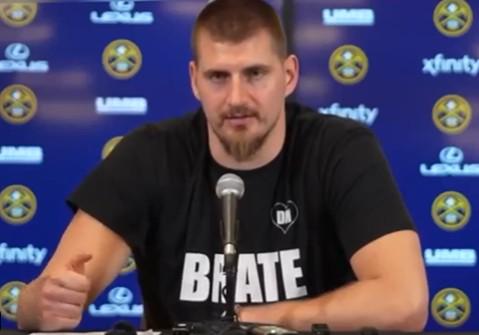 约基奇：约维奇应听从教练组建议才能多上场；他打低位效果很好