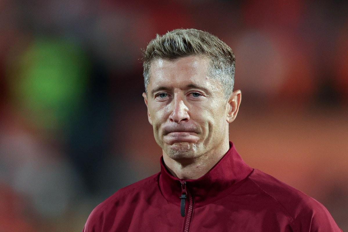 冬窗加盟米兰？罗马诺：莱万不会在1月离开巴萨