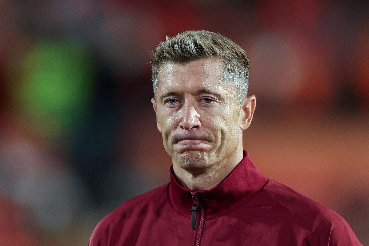 冬窗加盟米兰？罗马诺：莱万不会在1月离开巴萨