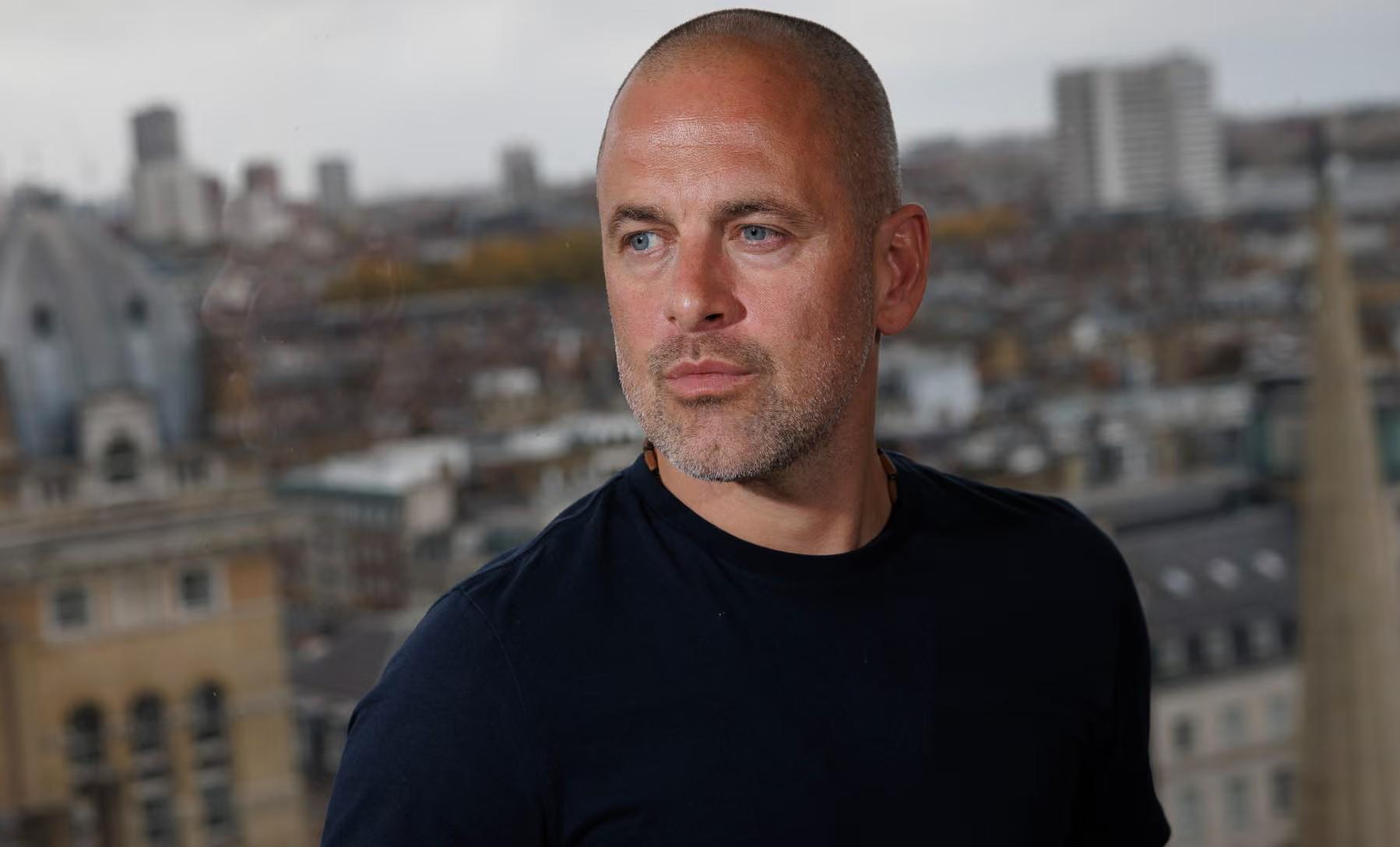 乔-科尔：我那个年代，踢左路必须用左脚，踢右路必须用右脚