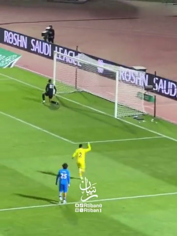 实拍C罗点射破门 斩获个人生涯第953球