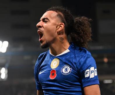 打进职业生涯首球，古斯托赛后晒照：终于！