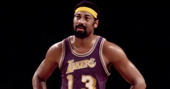 又轰下32+14+14！抱歉张伯伦：你从历史第一变成了历史第二