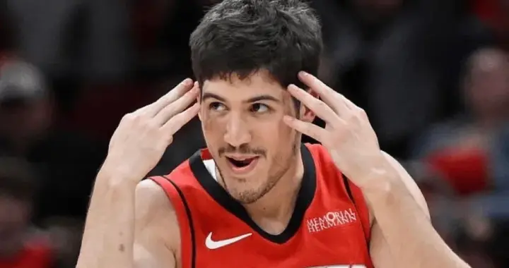 火箭122-115雄鹿迎3喜1忧！谢泼德+卡佩拉展效果，乌度卡查漏补缺